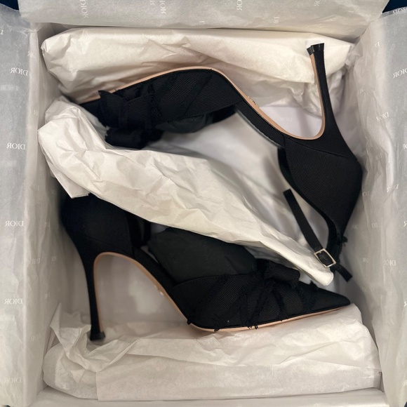 Christian Dior - ADIORABLE PUMPS W/ ANKLE STRAP (RARE FIND!) - Picture 4 of 10